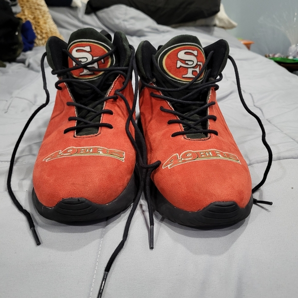 San Fransisco 49ers Red and Green High-Top Sneakers - Picture 1 of 16